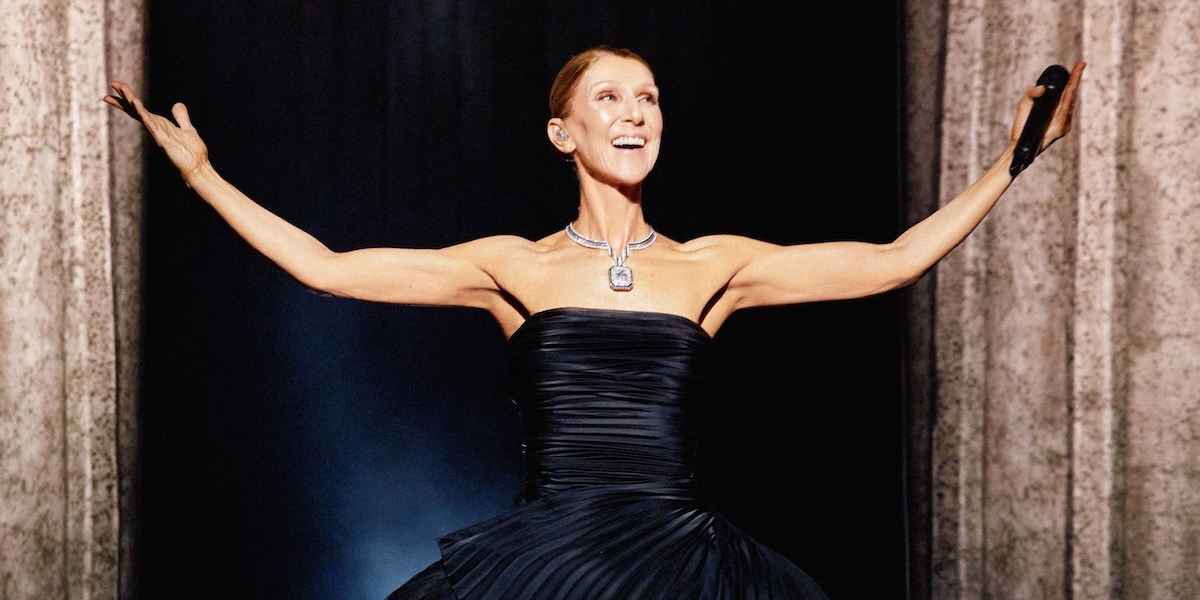 Céline Dion regresa a los escenarios de París después de seis años de ausencia