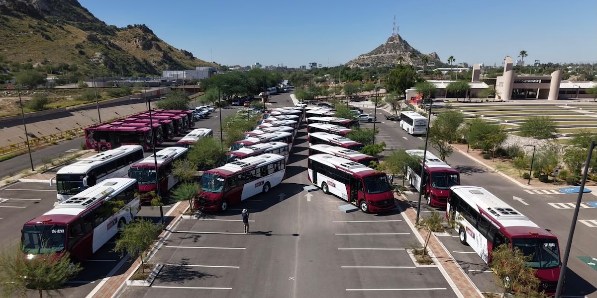 Gobernador Alfonso Durazo moderniza transporte público de Hermosillo