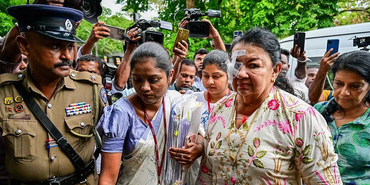La exprimera dama de Sri Lanka es detenida por supuesto desvío de fondos