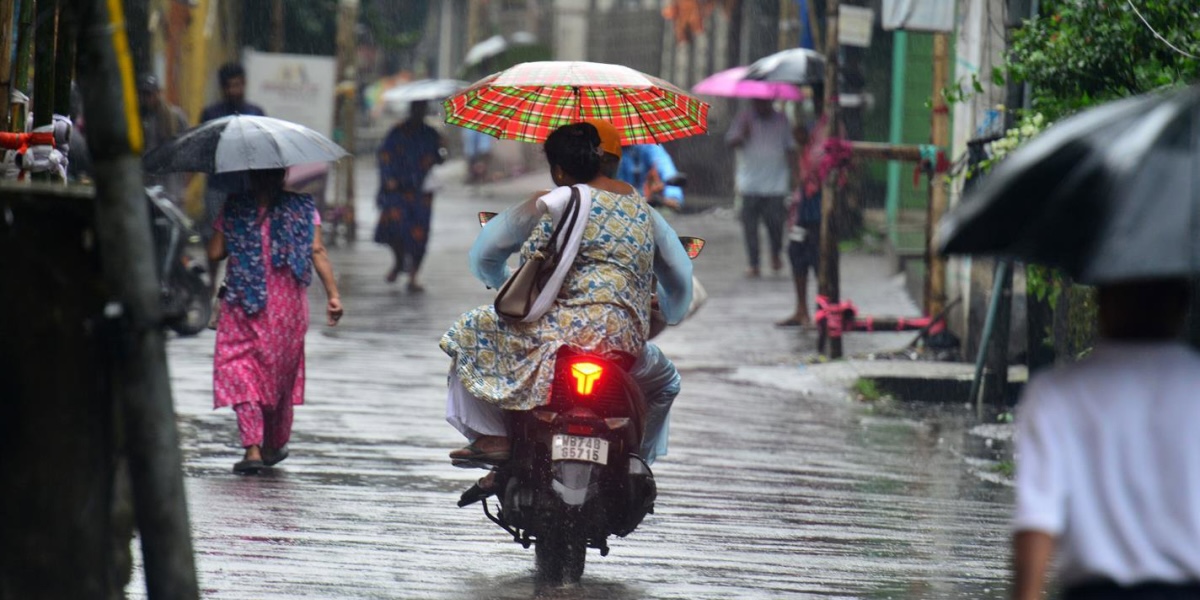 Ciclón Arnab golpea India y provoca evacuaciones en dos estados costeros